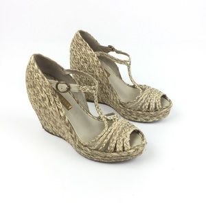 BCBGMaxazria Wedge Sandals T-Strap Size 8.5 Gray